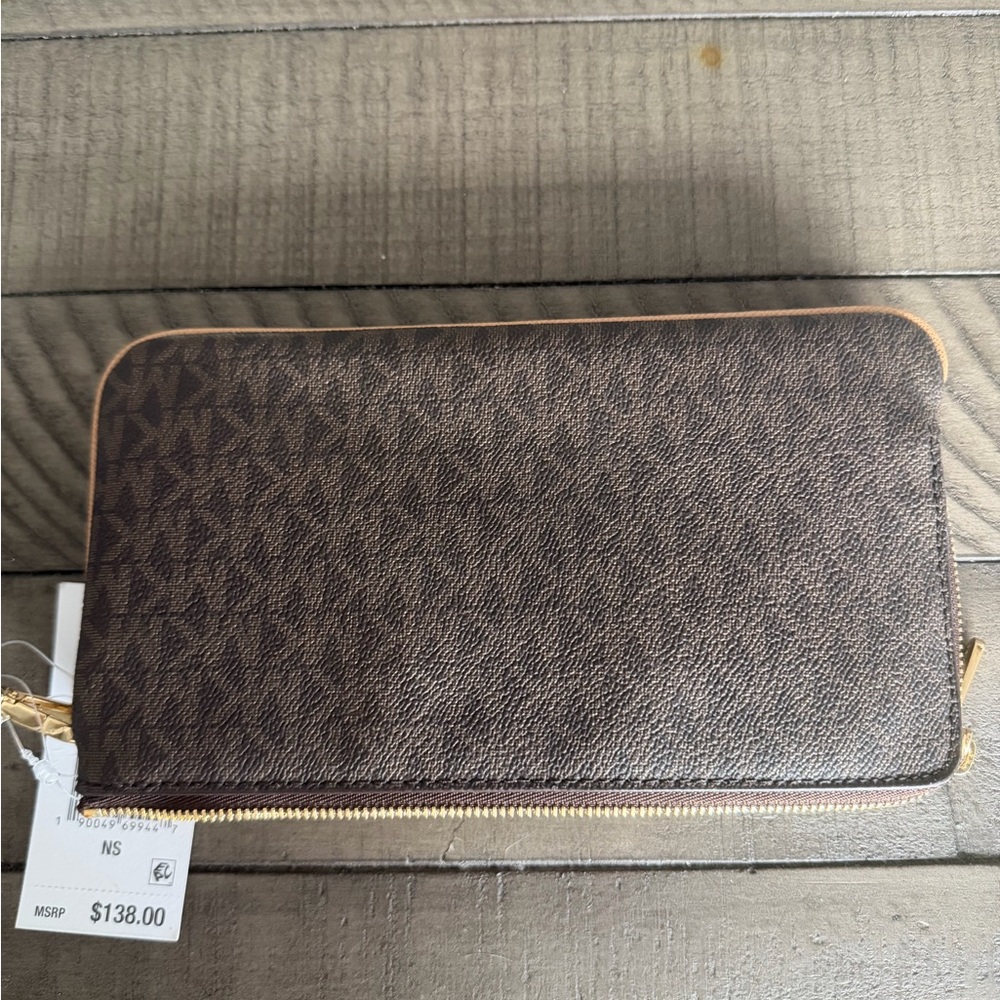 Michael Kors Dual-Zip Brown and Cream Wallet - Picture 3 of 4
